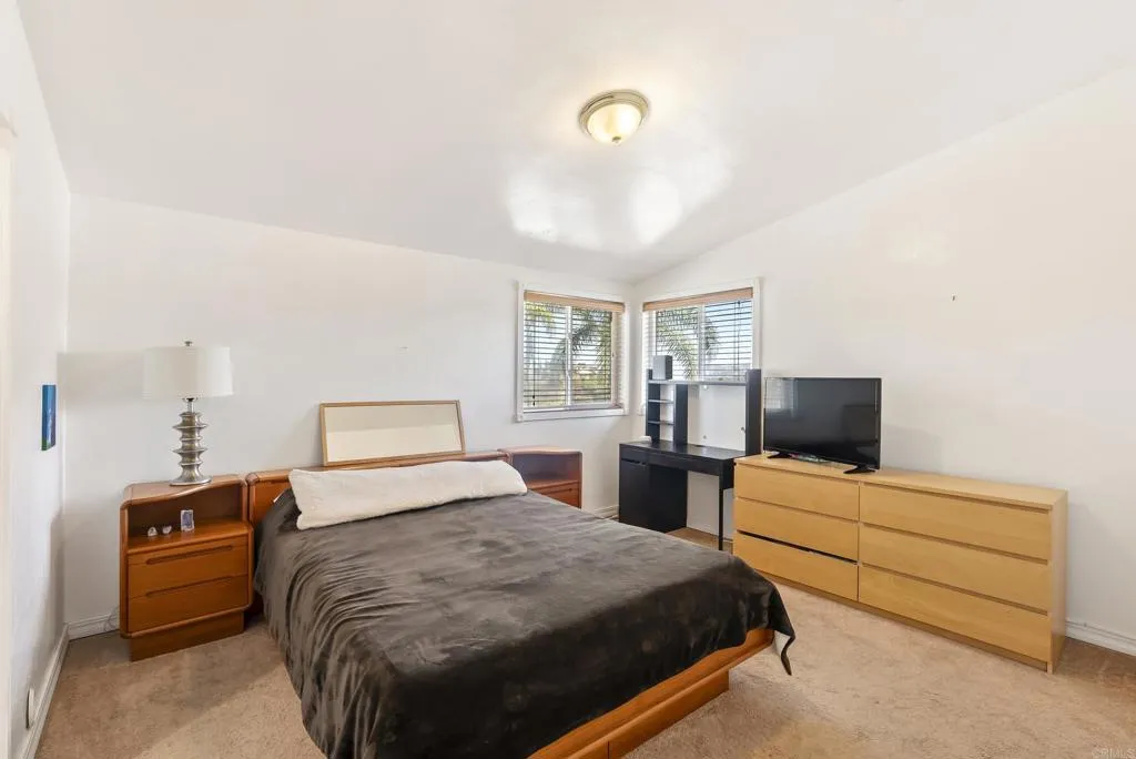 https://cdn.realtyfeed.com/cdn/127/306556218/1bdf9b0b21771872b8d298bf1e43cf6b.webp