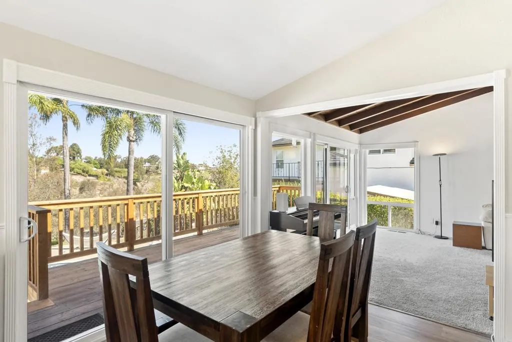 https://cdn.realtyfeed.com/cdn/127/306556218/4130f4f24e1739d197745965758ccab0.webp