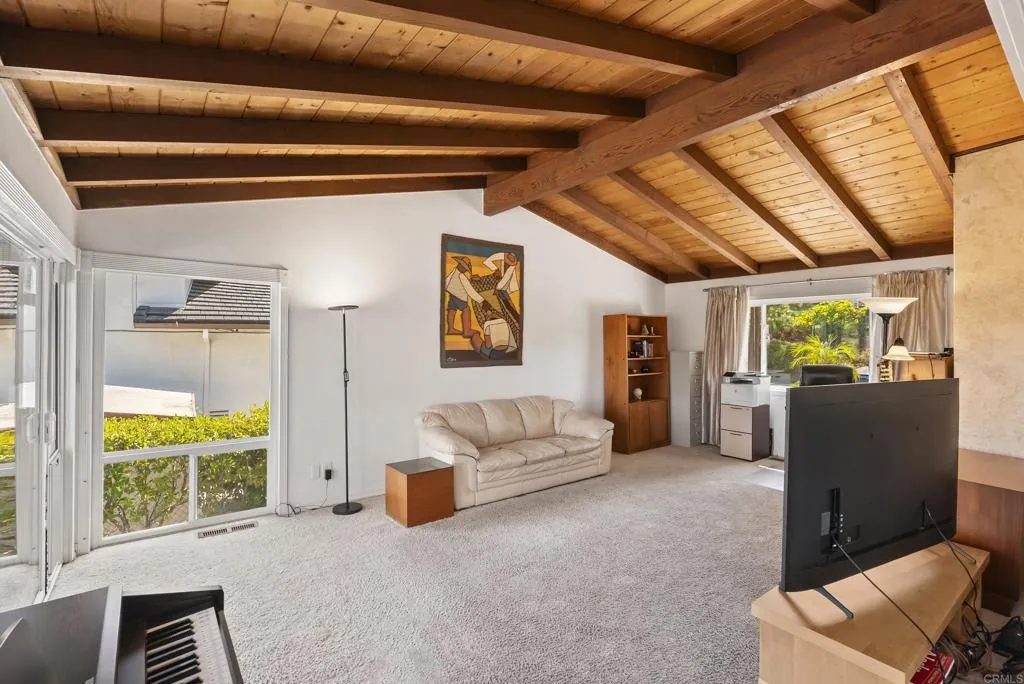 https://cdn.realtyfeed.com/cdn/127/306556218/974ed8aca93534b2e546d59329014e5c.webp