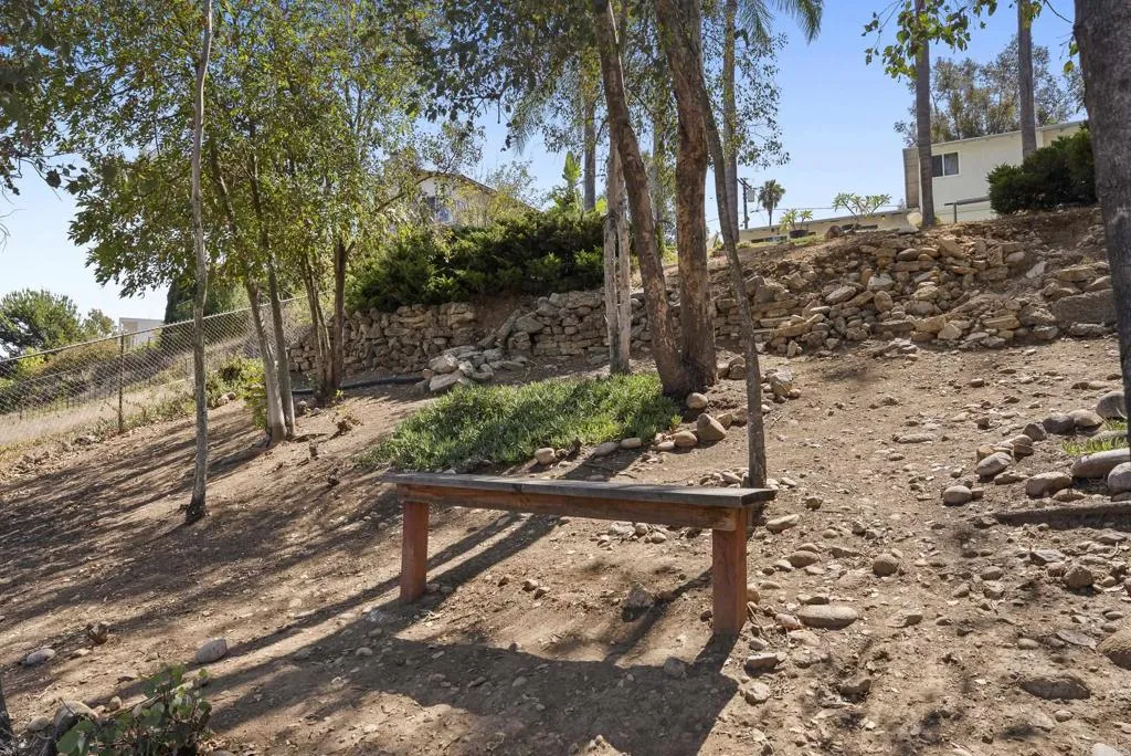 https://cdn.realtyfeed.com/cdn/127/306556218/b3c628f515b303060397fa52c02d69e3.webp
