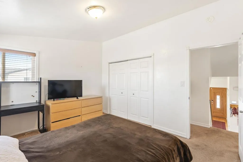 https://cdn.realtyfeed.com/cdn/127/306556218/d1041a7bc037dd4a337f6f71c2627d94.webp