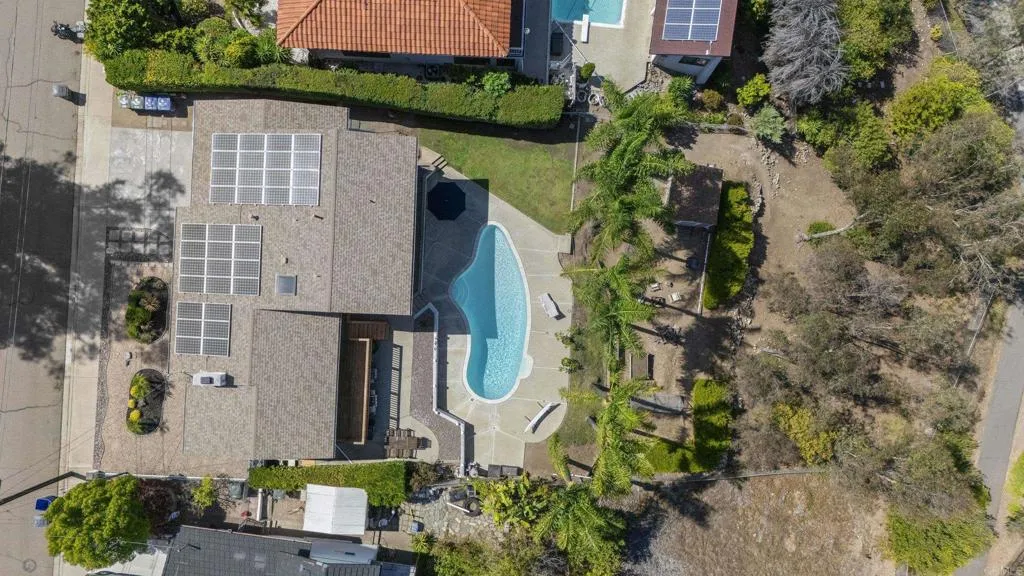 https://cdn.realtyfeed.com/cdn/127/306556218/decc361e37ceeda35db259f9b68185a7.webp
