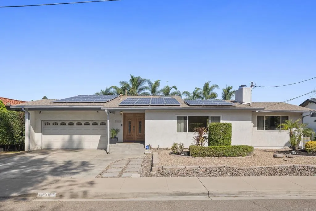 https://cdn.realtyfeed.com/cdn/127/306556218/fbc675a38840525269756b6c8165027f.webp