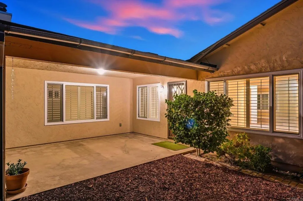 https://cdn.realtyfeed.com/cdn/127/306556299/79c2788f375368bc39b7aadf253cc3a0.webp
