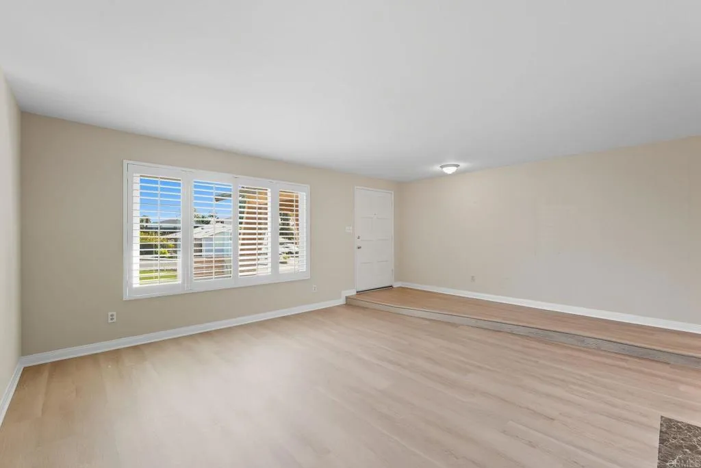 https://cdn.realtyfeed.com/cdn/127/306556299/e9a96d5521c734ad8dcbbfa4239d37a3.webp