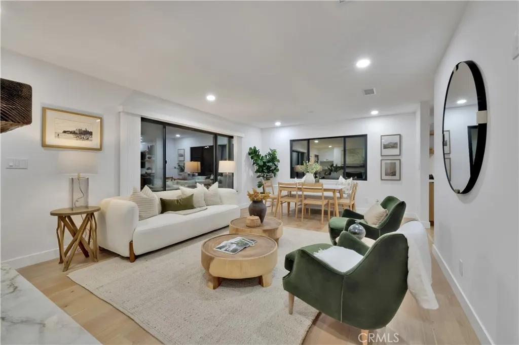 https://cdn.realtyfeed.com/cdn/127/306556306/c77eaa27e7fc02c405669ad986df64a6.webp