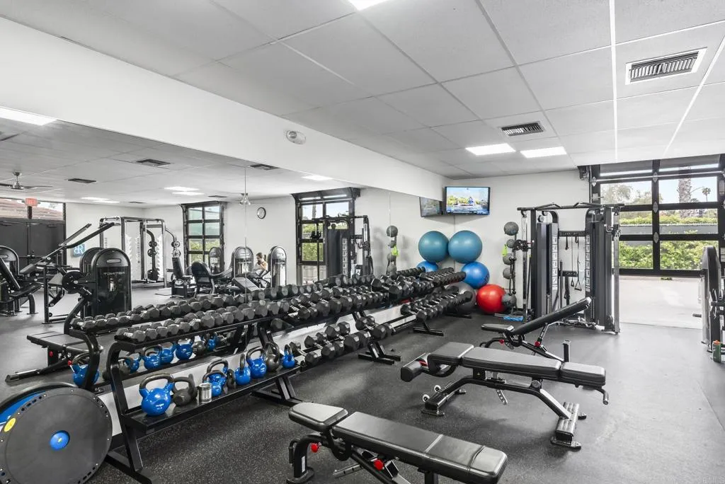 https://cdn.realtyfeed.com/cdn/127/306556316/50e678cdd49aac08bdb4f2bc5b9a1ec5.webp