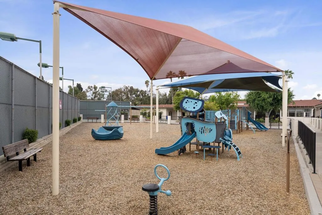 https://cdn.realtyfeed.com/cdn/127/306556316/cf56154cf808e71bfc4c544dfa2913f6.webp