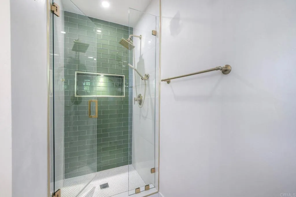 https://cdn.realtyfeed.com/cdn/127/306556316/f49010c1e013e715cbac93c8715bdce0.webp