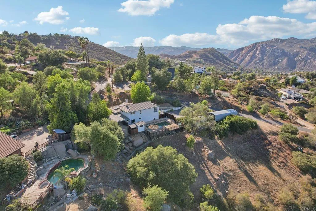 https://cdn.realtyfeed.com/cdn/127/306556390/4fed9f8e1300232b2d6d6bd3f834ecff.webp