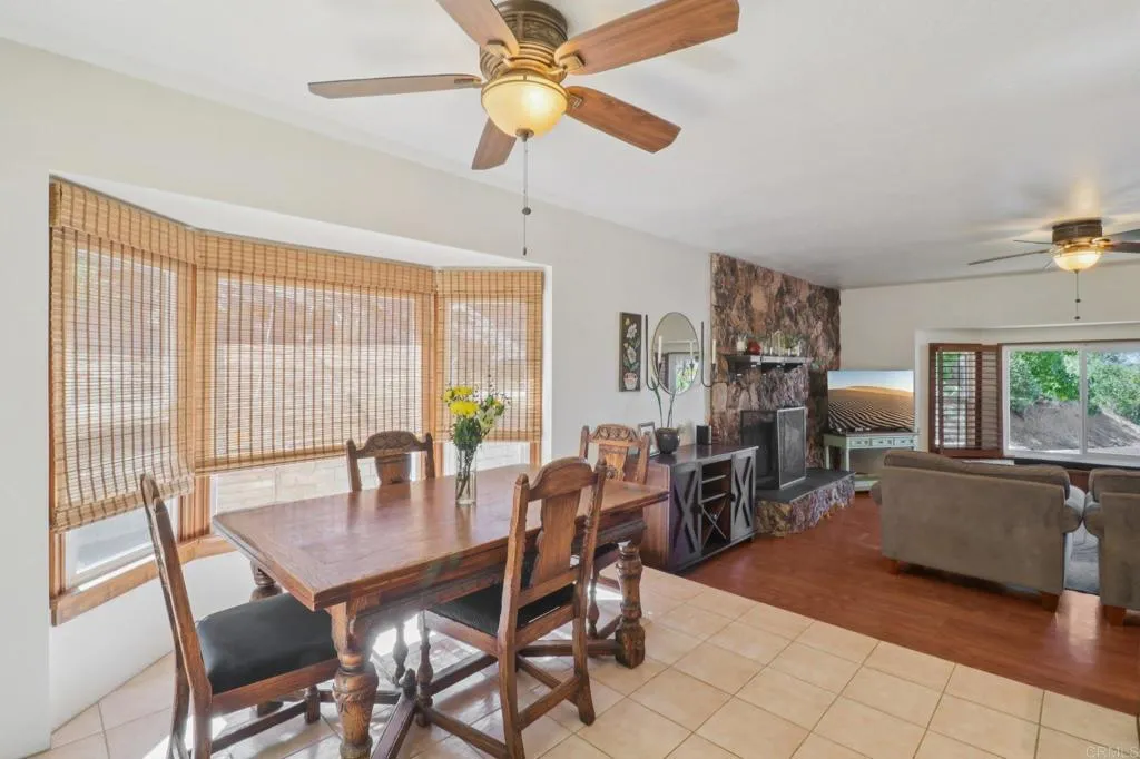 https://cdn.realtyfeed.com/cdn/127/306556390/5047f9d7740b8d538dedd839c820f69c.webp