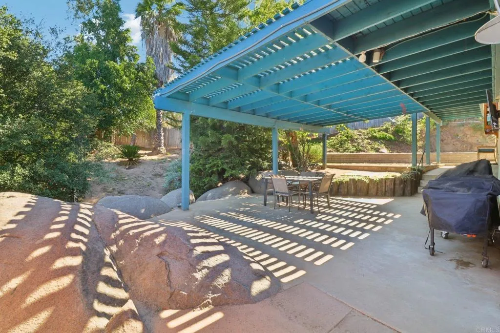 https://cdn.realtyfeed.com/cdn/127/306556390/7068d81f42648cf45153e6038e51a0bc.webp