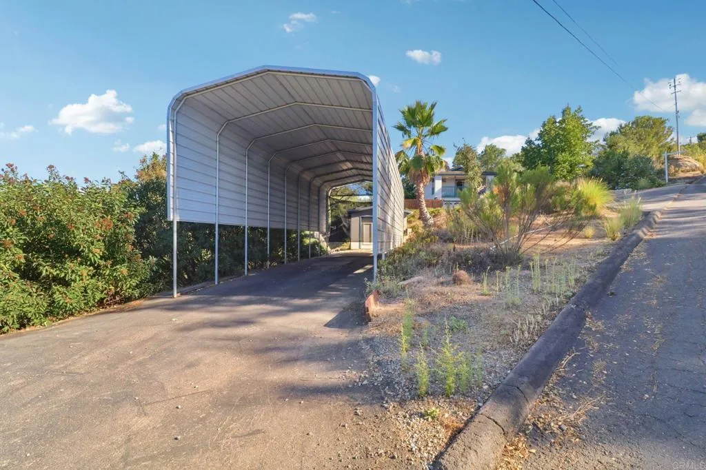 https://cdn.realtyfeed.com/cdn/127/306556390/725e41296b3d39bd6b08605dba7e771e.webp