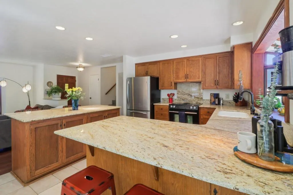https://cdn.realtyfeed.com/cdn/127/306556390/e1b6d06e73ecb5ec18e52953c3fd6c52.webp