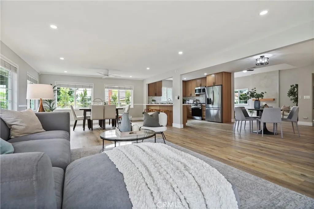 https://cdn.realtyfeed.com/cdn/127/306556466/6be0f6138647d99c1d2c1b7582a391c7.webp