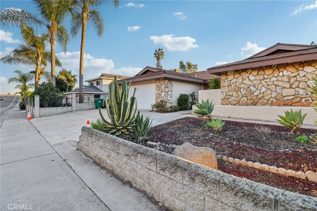 https://cdn.realtyfeed.com/cdn/127/306556487/2f60faea7f2cfdd0ab630fe2cf0f6c28.webp