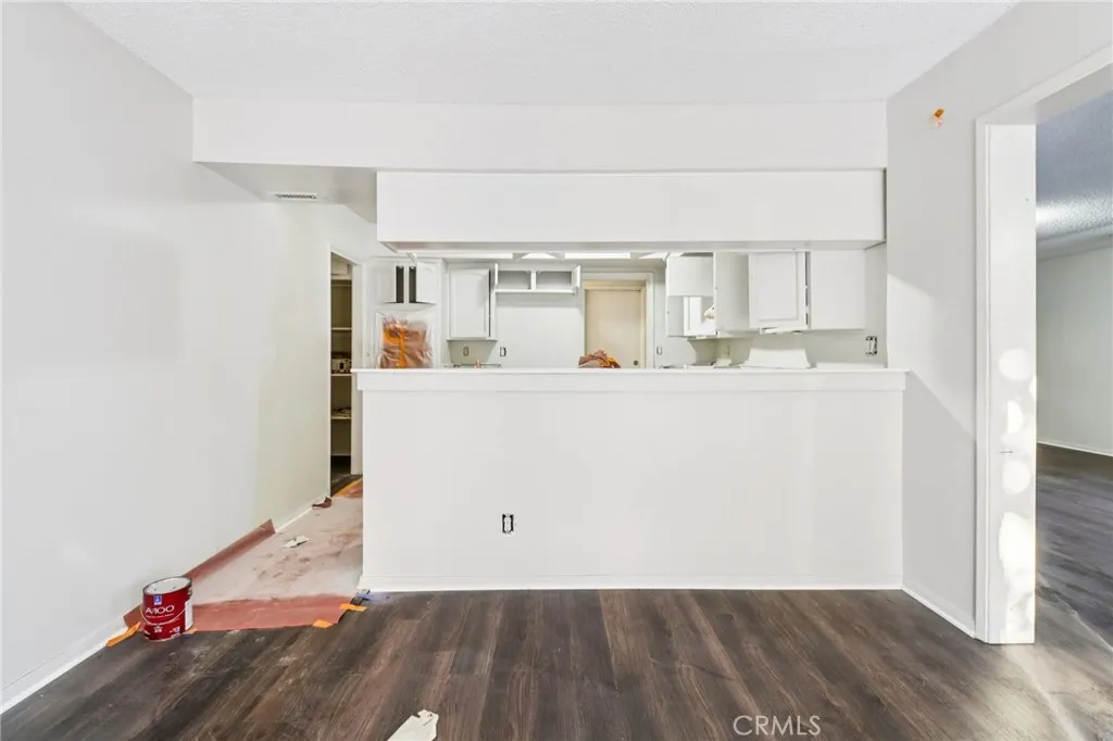 https://cdn.realtyfeed.com/cdn/127/306556487/b5b6c3e6dfe00b4bf65a7eea4e3d4c4f.webp