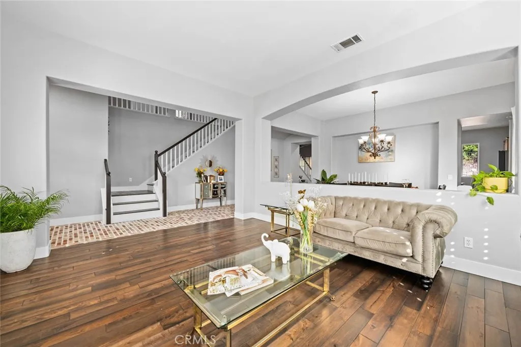 https://cdn.realtyfeed.com/cdn/127/306556493/45a77604573ba07192b3be15c8cf500e.webp