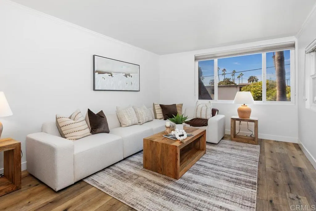https://cdn.realtyfeed.com/cdn/127/306556523/6cb02ea74d52a454468f3ae4113ef627.webp