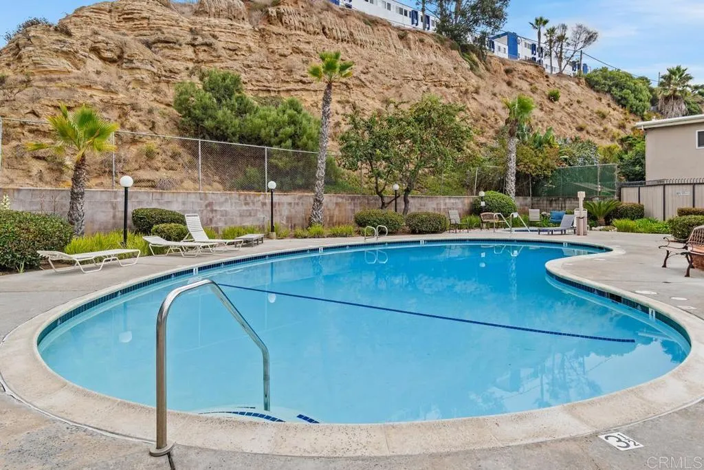 https://cdn.realtyfeed.com/cdn/127/306556523/ef61a95c9f2cc4f30f028e7d7ce3295f.webp