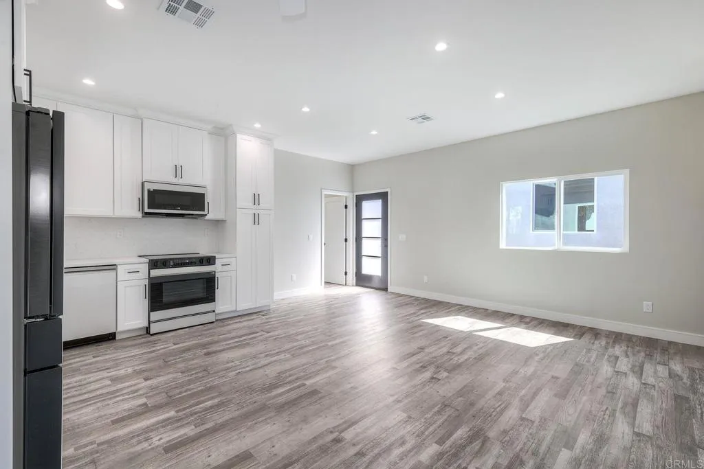Photo #33: PTP2507489 Listing: Photo #33
