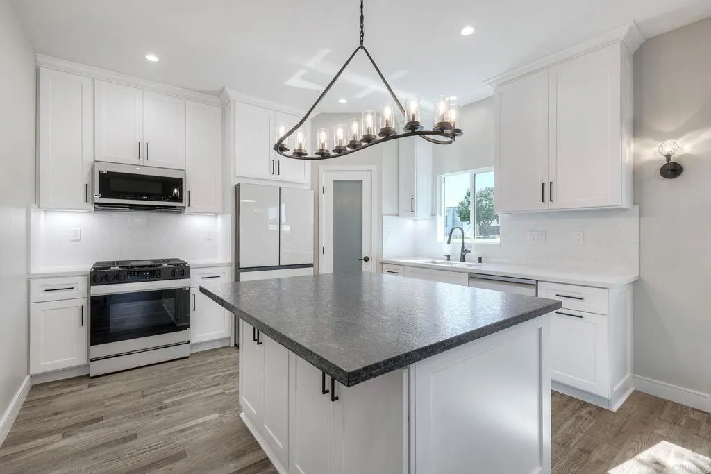 Photo #8: PTP2507489 Listing: Photo #8