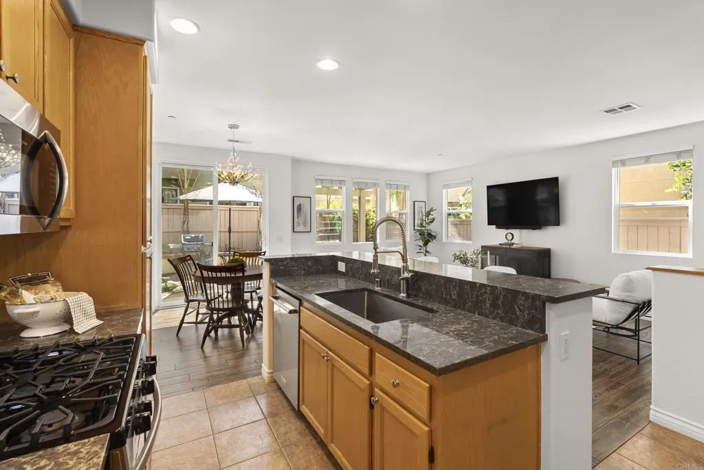 https://cdn.realtyfeed.com/cdn/127/306556539/0ca3bfb46ea6e1929e1e320bfb3ffa11.webp