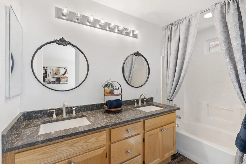 https://cdn.realtyfeed.com/cdn/127/306556539/18c5669360b06f6390b31da67c2d8e6d.webp
