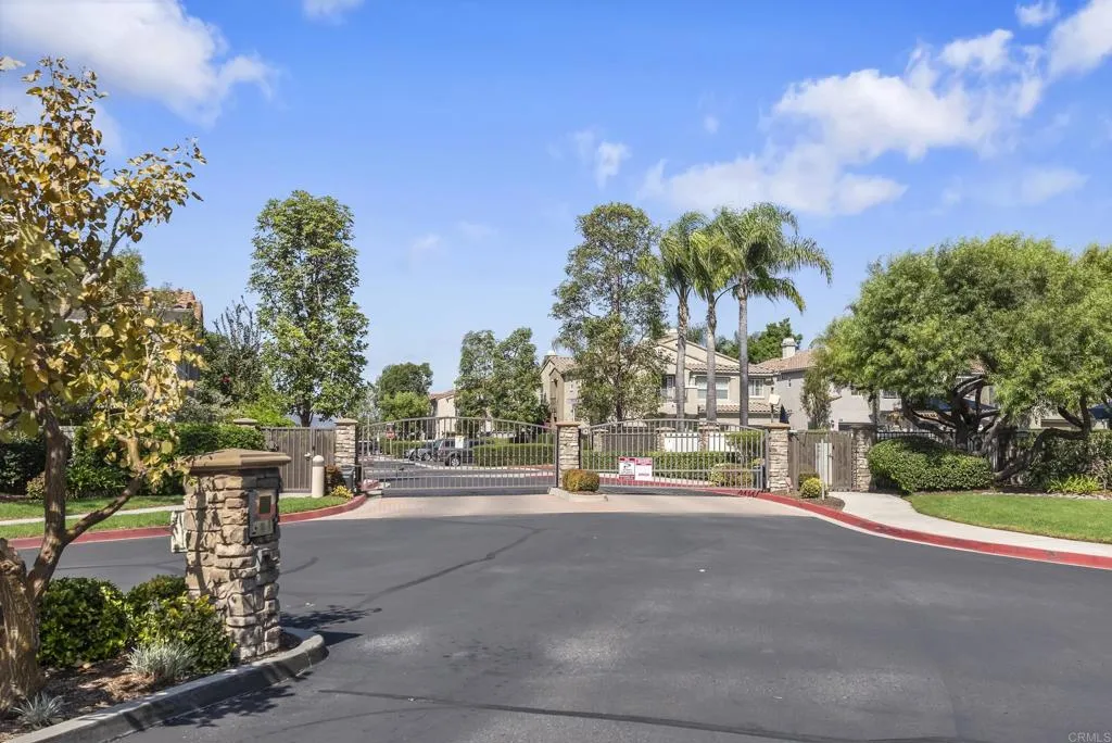 https://cdn.realtyfeed.com/cdn/127/306556539/33d83ee7b24e0d85dc7dd5da996e0ab6.webp