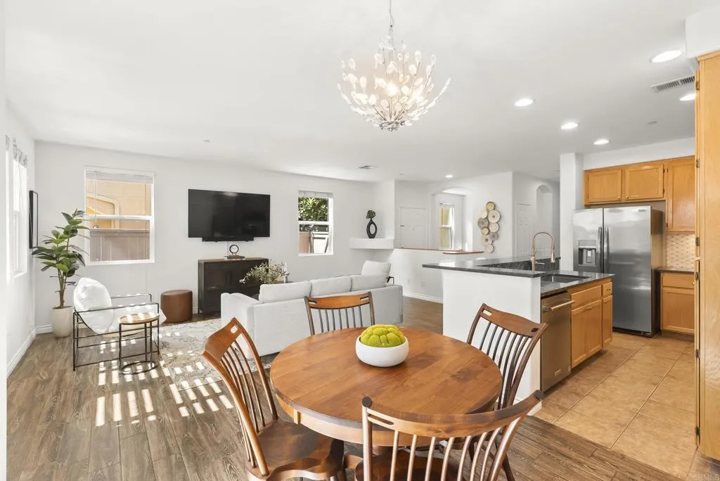 https://cdn.realtyfeed.com/cdn/127/306556539/4f8255240a25abe50ed3c08e2e47c8cc.webp