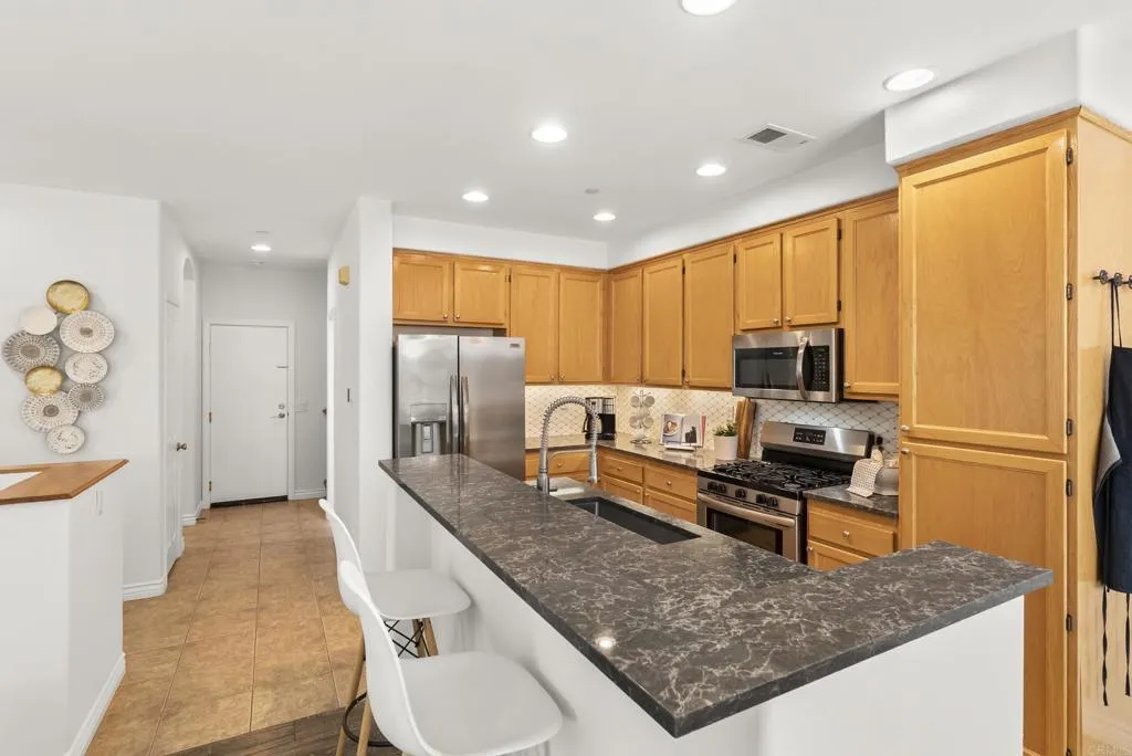https://cdn.realtyfeed.com/cdn/127/306556539/b4805ec1649d724690e8df91ed169546.webp