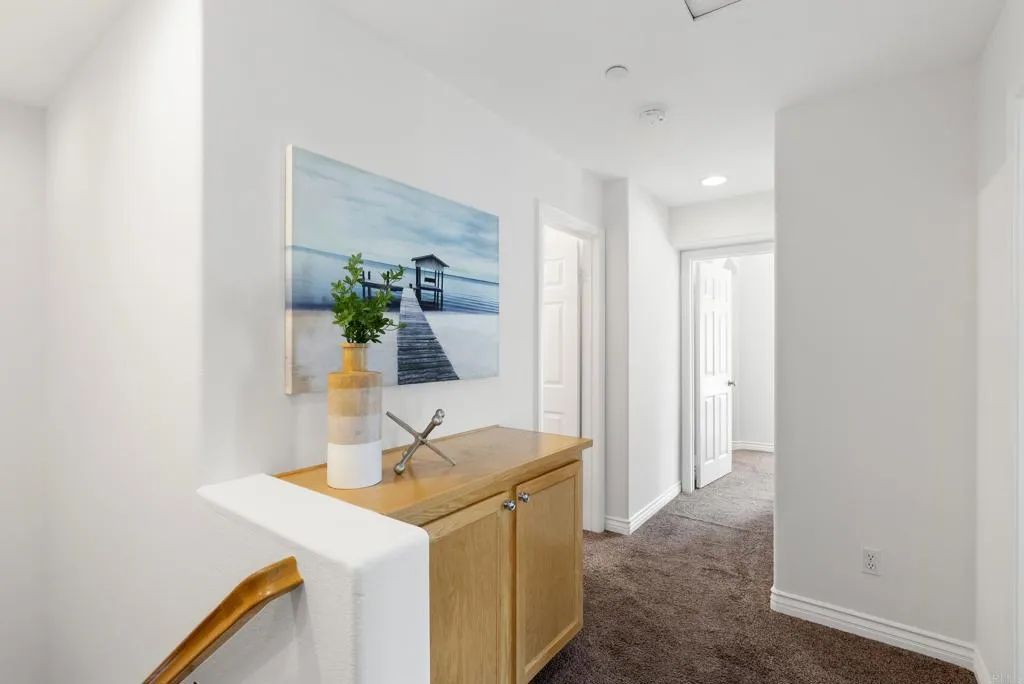 https://cdn.realtyfeed.com/cdn/127/306556539/b81656f9c701aadbe49c3dbd34e94cbb.webp