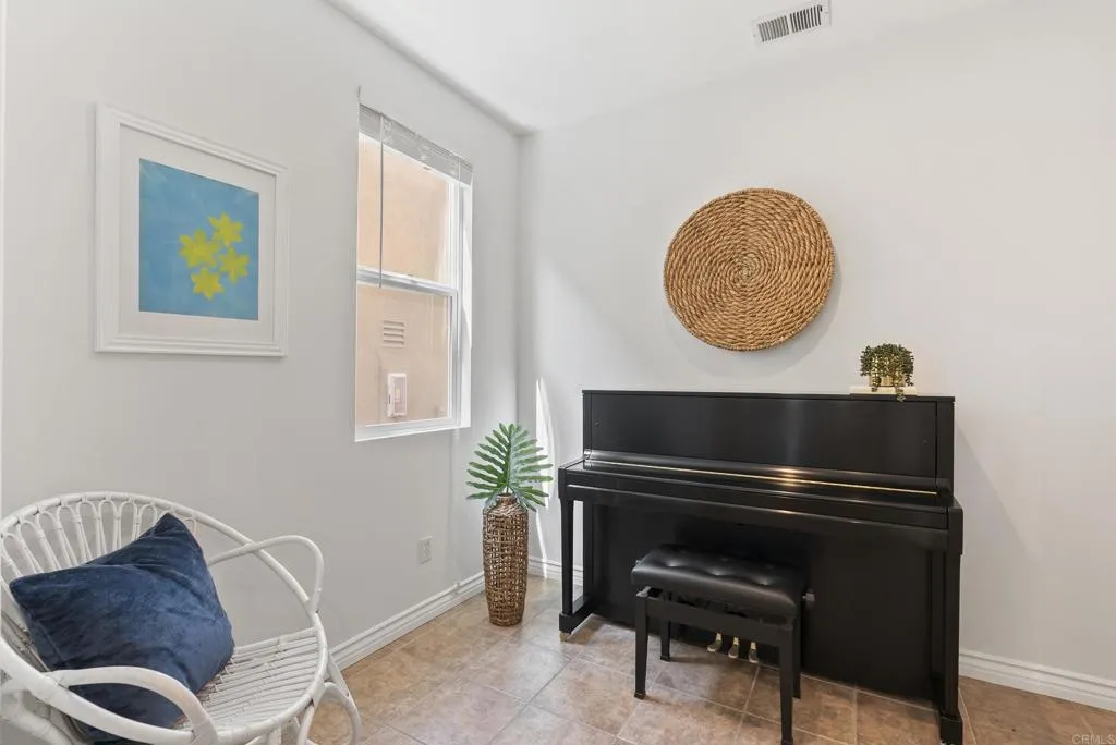 https://cdn.realtyfeed.com/cdn/127/306556539/c3caf7871f98023c57c508561665a2e7.webp