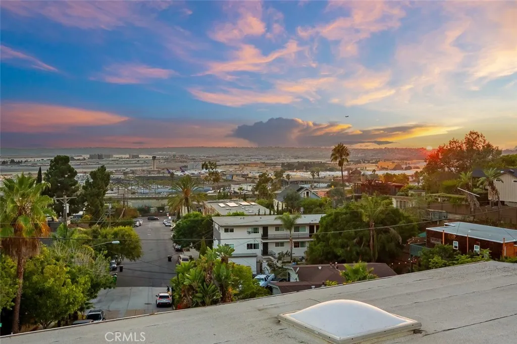 https://cdn.realtyfeed.com/cdn/127/306556586/0c1fac8c24386c21c863c6ad78d038fb.webp