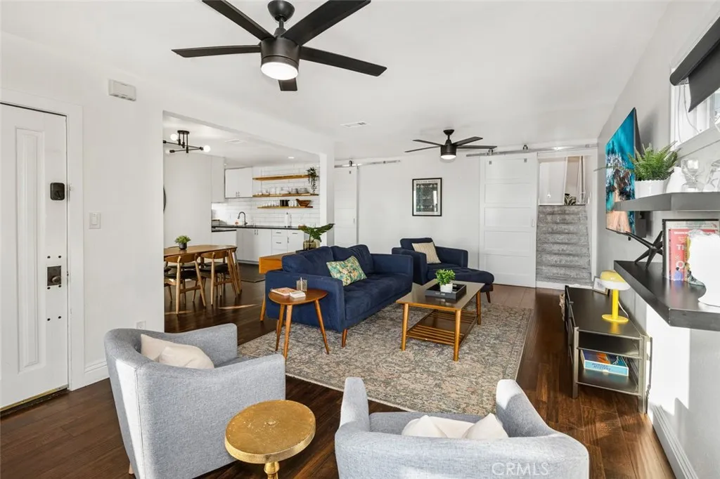 https://cdn.realtyfeed.com/cdn/127/306556586/0ec6b7aa9eb81bcd0568e05c1a76175a.webp