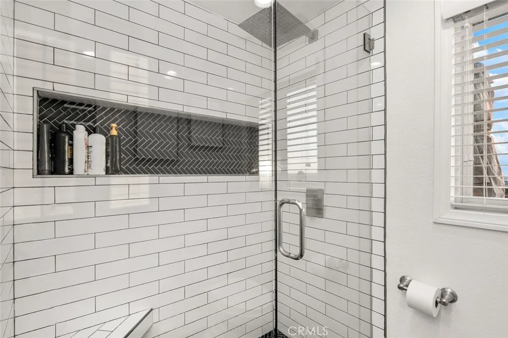 https://cdn.realtyfeed.com/cdn/127/306556586/51659b80ba60e6a4695883ae4db51d4f.webp