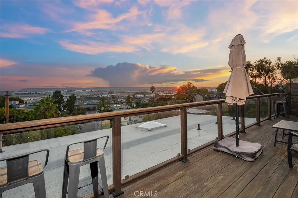 https://cdn.realtyfeed.com/cdn/127/306556586/c6d44c1ab89200945d2428523f00f319.webp