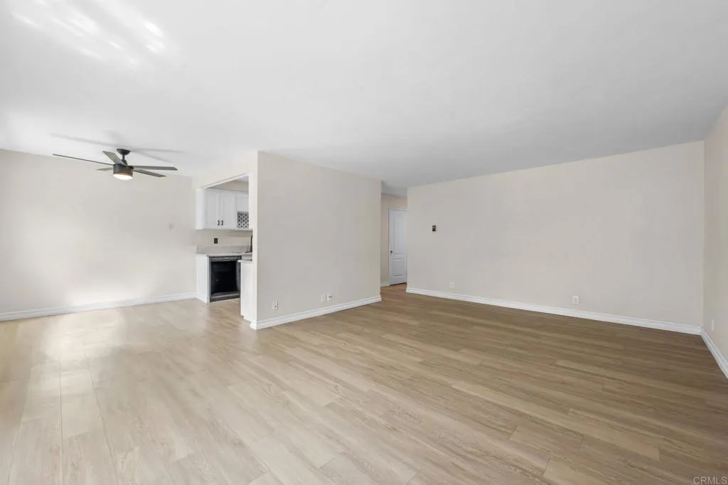 https://cdn.realtyfeed.com/cdn/127/306556600/8e4ca84f56e6446f612b7b66a81de70d.webp