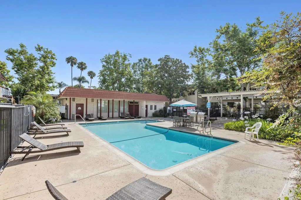 https://cdn.realtyfeed.com/cdn/127/306556600/e05b1aef0a2b5f62010006746625ee8c.webp