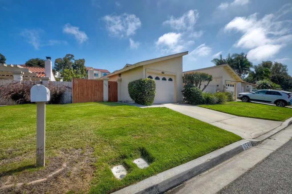 https://cdn.realtyfeed.com/cdn/127/306556603/7ebe2f2f1a45a54f027bbd9de1fe23fa.webp