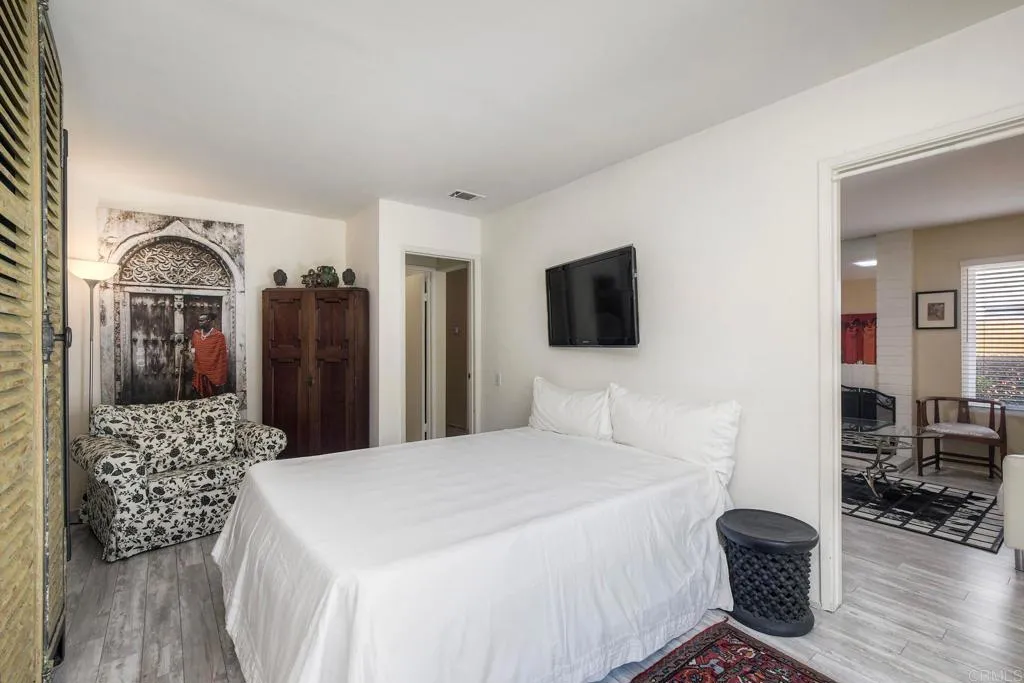 https://cdn.realtyfeed.com/cdn/127/306556603/ff28f4e4dd5e025adf34b4d18a809ff0.webp