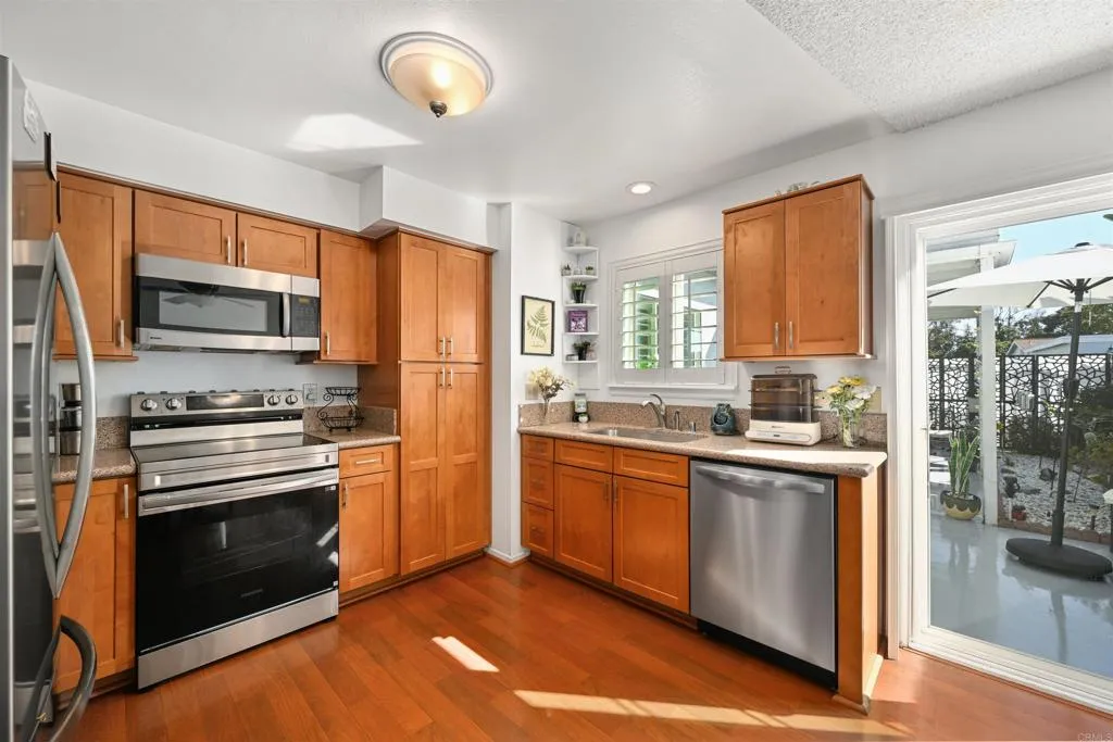 https://cdn.realtyfeed.com/cdn/127/306556611/2f1cdec1a17ec07885779775fe28ec86.webp