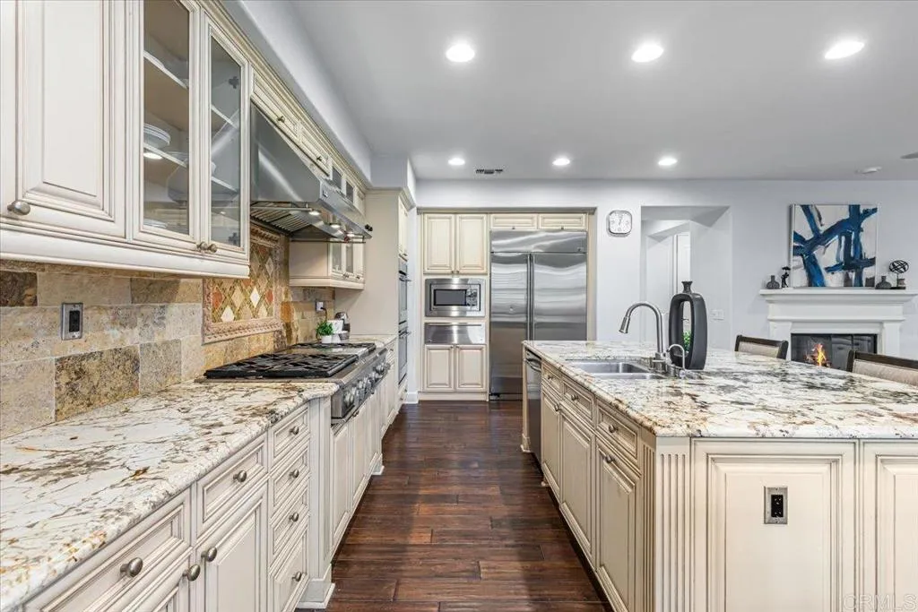 https://cdn.realtyfeed.com/cdn/127/306556694/3b98dbba2559a7a2061a0f1b399a79af.webp