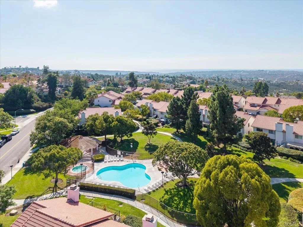 https://cdn.realtyfeed.com/cdn/127/306556703/19ee4e27fd34243760aad61e5f0ba30c.webp
