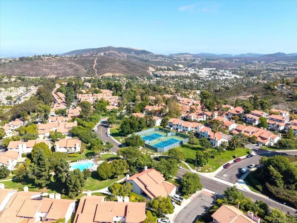 https://cdn.realtyfeed.com/cdn/127/306556703/77334caf649b21acfa469f86fc30badf.webp