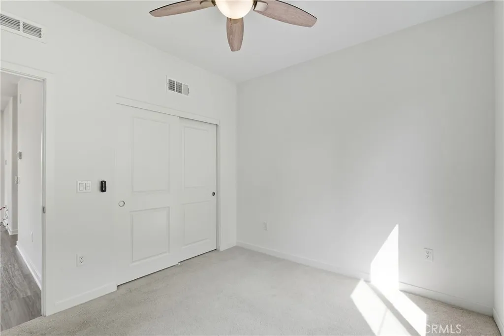https://cdn.realtyfeed.com/cdn/127/306556748/24aa725cabf625af55e48e41a01da3d7.webp