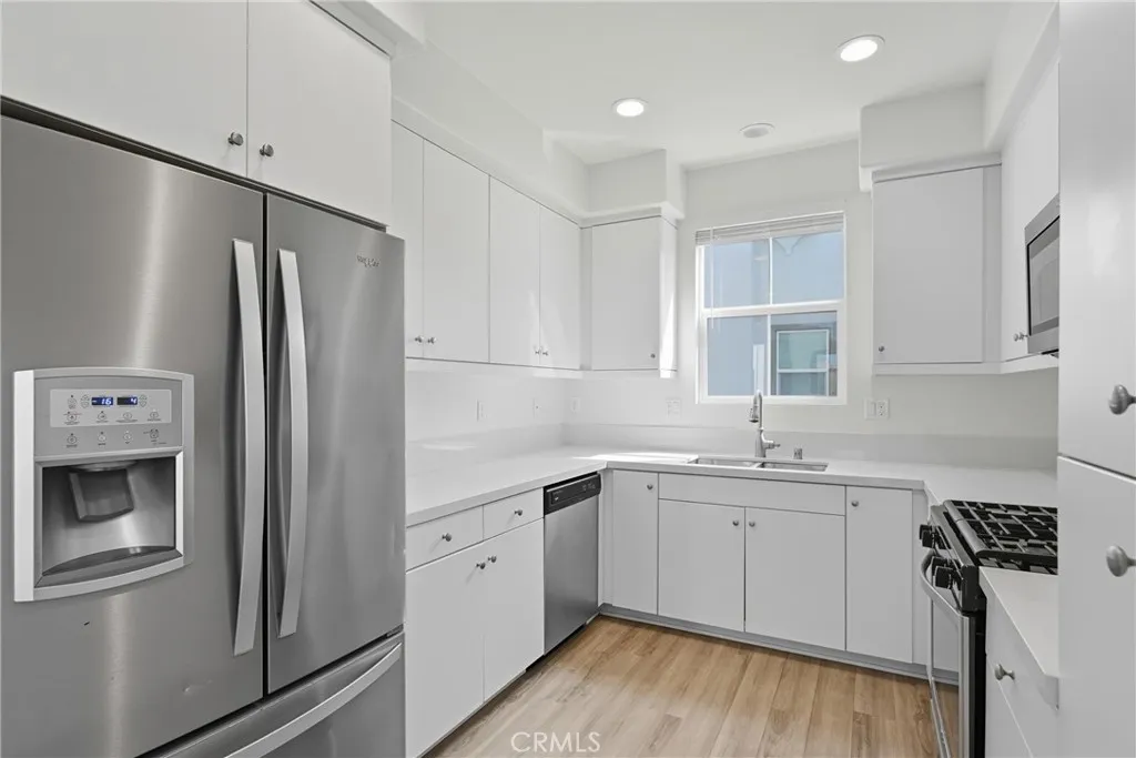 https://cdn.realtyfeed.com/cdn/127/306556748/546ccb66d313d92eab59a86f58fb8595.webp