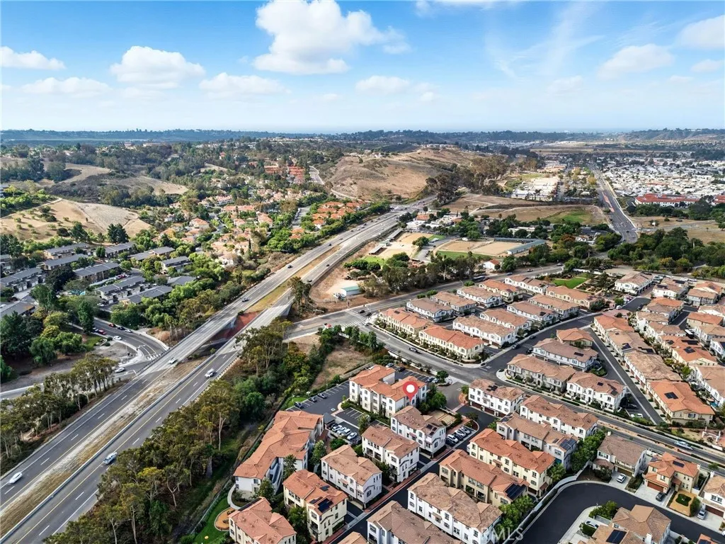 https://cdn.realtyfeed.com/cdn/127/306556748/718924297dfd5e1a9e1c894dcb91fe59.webp