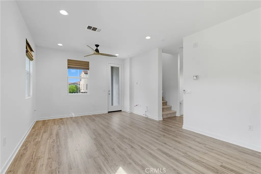 Photo #6: IV25159237 Listing 