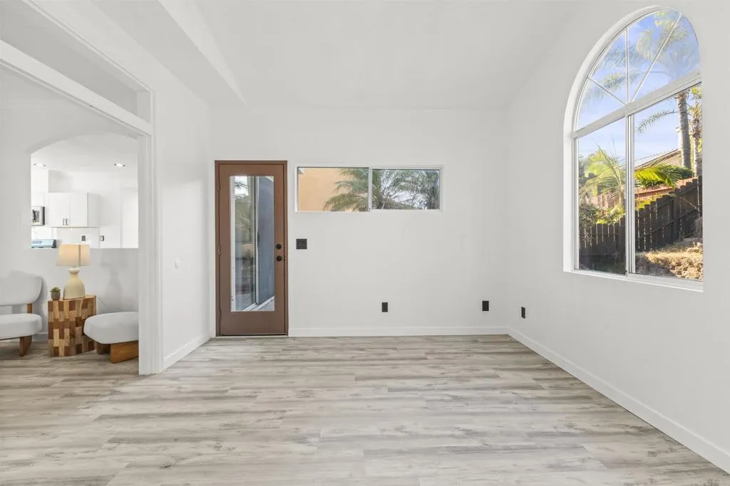 https://cdn.realtyfeed.com/cdn/127/306556764/a45fdb38d2dd11d429c7b0816d282c6e.webp